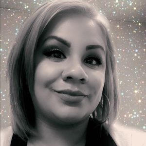 Meet your Posher, Edith